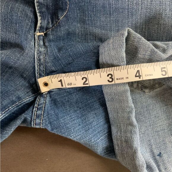 TRUE RELIGION Cassie Rolled Denim Jean Shorts Size 30 - Picture 16 of 16